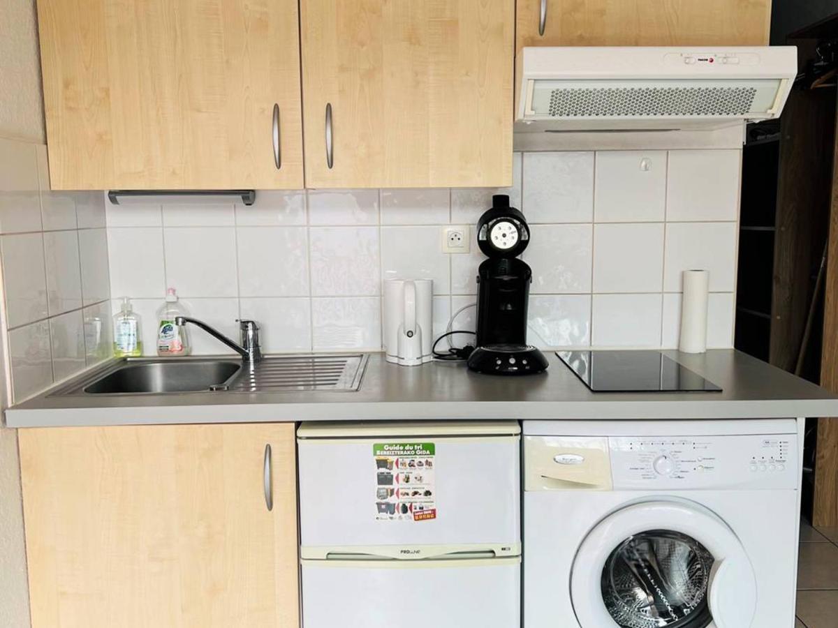 Appartement T1 Bis Avec Terrasse Et Piscine A Cambo-Les-Bains, 1 Chambre, Parking Prive - Fr-1-495-4 المظهر الخارجي الصورة